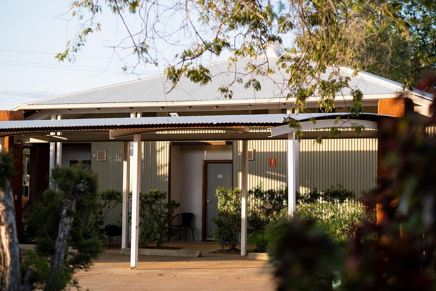 Cloncurry 集吉不过汽车旅馆 外观 照片